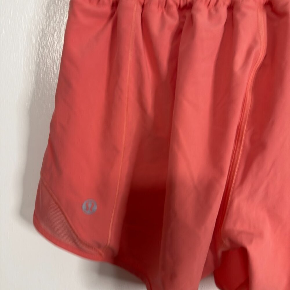 NWOT Lululemon Hotty Hot Low Rise Short 4" - Picture 7 of 11